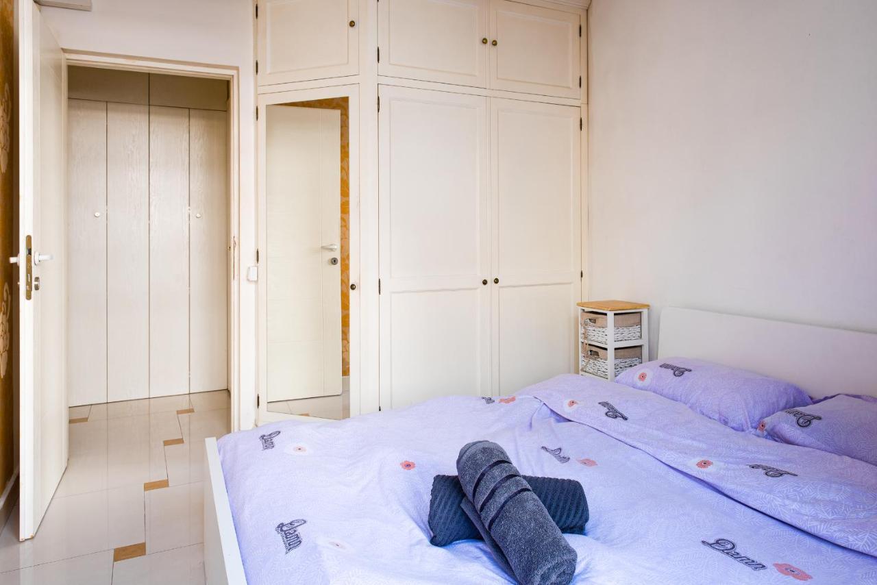 Central 2Br Apartment With Balcony - Italian Church & City View Бухарест Экстерьер фото